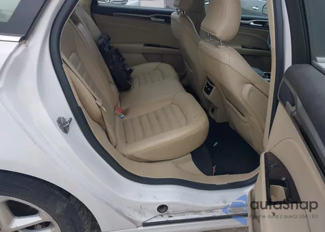 2016 Ford Fusion Se z USA, uszkodzony, nr VIN 3FA6P0HD0GR388232